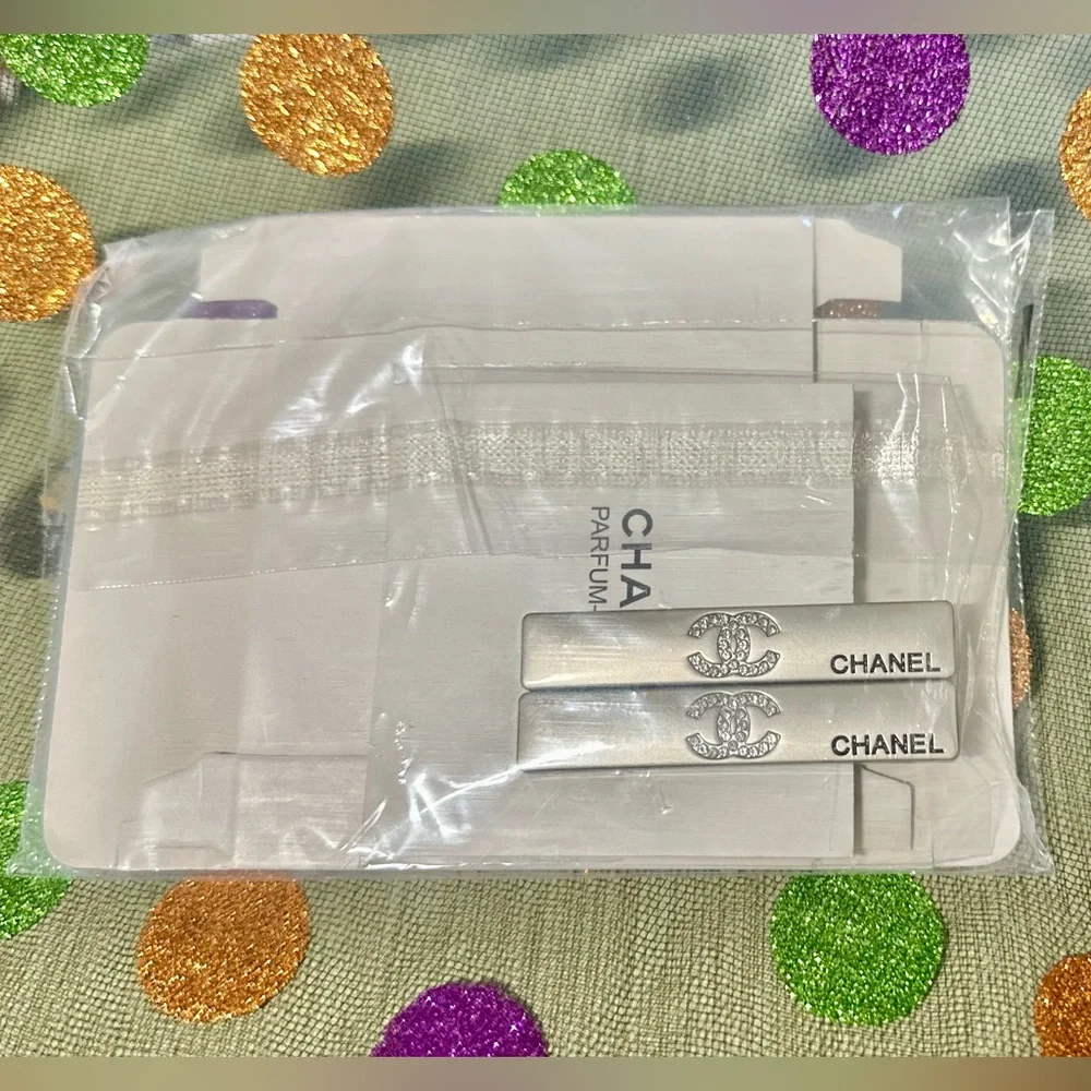 CHANEL Silver Hair Clips with Crystal Logo - Picture 6 of 9